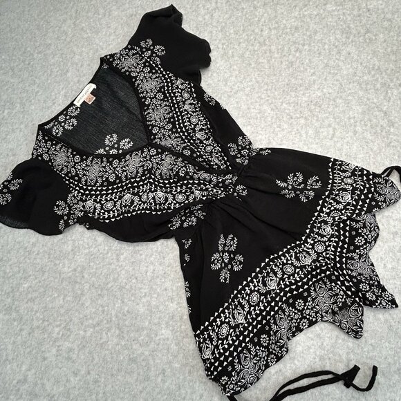 BAND OF GYPSIES XS Romper Black White Boho Bandana Print V-Neck Flutter Sleeve - Picture 3 of 12
